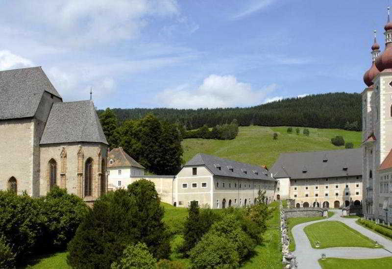 Lambrechterhof - Das Naturparkhotel ザンクト・ランブレヒット エクステリア 写真