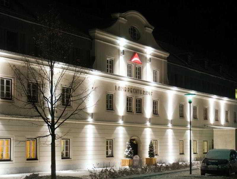 Lambrechterhof - Das Naturparkhotel ザンクト・ランブレヒット エクステリア 写真