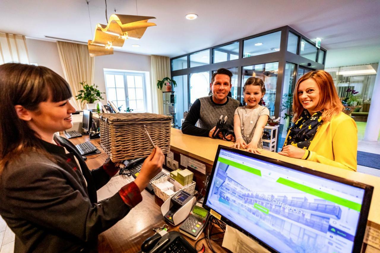Lambrechterhof - Das Naturparkhotel ザンクト・ランブレヒット エクステリア 写真